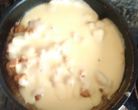 Peito de frango com molho branco