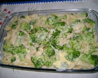 Penne ao molho branco e brócolis