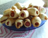 Enroladinho de bacon com ameixa