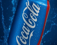 A Coca-Cola azul é real e só existe em um lugar do Brasil, apenas uma vez por ano: o motivo deixa a história ainda melhor!