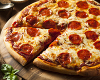 Pizza: onde surgiu, dicas de como fazer, tipos de massas e receitas