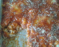 Macarrão de forno com presunto e queijo