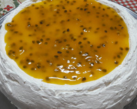 Bolo mousse de maracujá