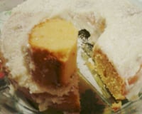 Bolo rápido de flocão de  milho com coco