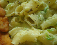 Macarrão cremoso com abobrinha