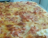 Lasanha com molho branco e bolonhesa