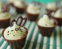 Como fazer copinhos de chocolate