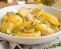 Batata assada com alho e azeite