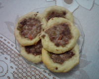 Esfirra aberta de carne