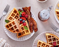 Waffle, crepe e donuts: itens que transformam o café da manhã e o lanche da tarde nas refeições mais gostosas do dia
