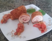 Rolês de frango recheado