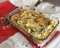 Peito de frango gratinado com brócolis