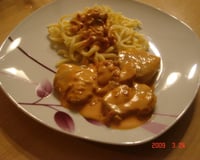 Medalhão de porco com bacon e champignon