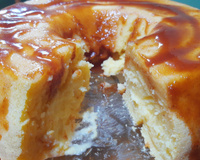 Bolo de fubá cremoso com coco