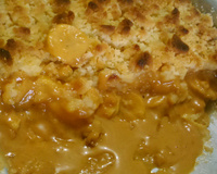 Cuca de banana com doce de leite