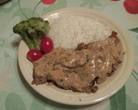 Lagarto com creme de cebola