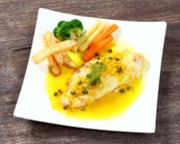 Filé de tilápia ao molho de maracujá