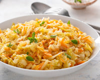 Repolho salteado com alho: TudoGostoso ensina uma receita rápida que combina com tudo, para o almoço ou jantar!