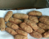 Croquetes de sobras de arroz e carne moída