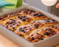 Bolo panetone na forma: essa versão é muito mais fácil de fazer, nem precisa desenformar e já sai recheado