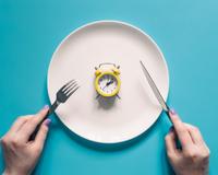 Pode fazer jejum intermitente todos os dias? Mestre em nutrição tem a resposta