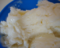 Sorvete caseiro de mousse de limão