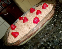 Torta de brigadeiro branco com morango