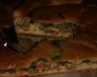 Torta de escarola com atum