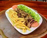 Bife acebolado com batata frita