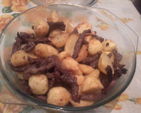 Tirinhas de contrafilé com batatas super práticas