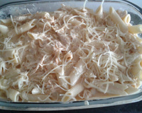 Macarrão com frango desfiado