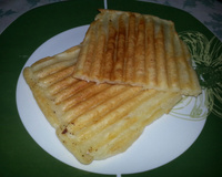 Pão de queijo de sanduicheira