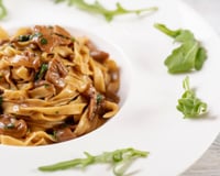 Avó e cozinheira, 81 anos: “O macarrão com molho de tomate fica ainda melhor com foie gras e uma colher de chá de manteiga. É assim que se faz na minha família há 100 anos.”