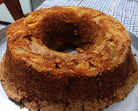 Bolo de maçã com casca