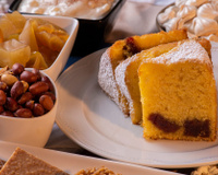 Bolo simples com Goiabada