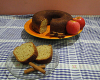 Bolo rápido de maçã com canela