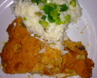 Risoto de limão com filé de frango na crosta de alho e tomate