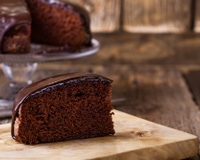 Bolo de chocolate de liquidificador: opção rápida e fácil
