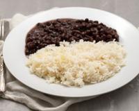 Tentei substituir o whey por arroz e feijão: a minha nutri fez as contas e me chocou