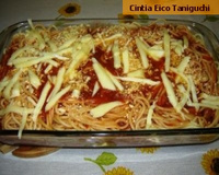 Macarrão com queijo ralado e mussarela