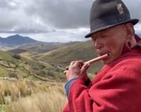 Com 71 anos, pastor vive isolado a 4 mil metros de altitude com rebanho de 150 ovelhas, mora em casa de barro e diz ter encontrado tranquilidade que buscava nas montanhas