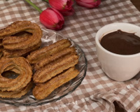 Sem fritar e sem farinha de trigo: mini churros crocante de aveia é fácil de fazer e fica melhor que o tradicional