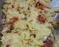 Macarrão ao forno com bacon e mussarela