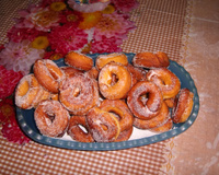 Rosquinha de leite condensado simples e fácil.