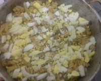 Macarrão com sardinha e ovo prático