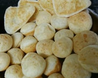 Pão de queijo de sanduicheira