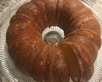 Bolo de fubá com queijo parmesão