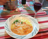 Polenta com creme de camarão