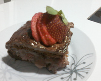 Bolo de chocolate com morango