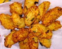 Bolinho de arroz fácil pronto em 20 minutos: essa receita é queridinha aqui em casa